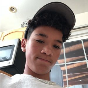 Meet your Posher, Felipe